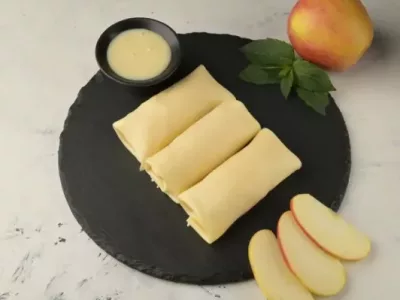 Млинці з Яблуками